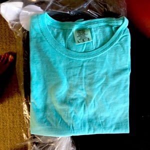 Short sleeve women’s top